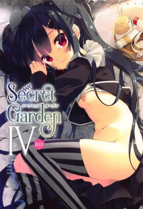 Olderwoman Secret Garden IV - Flower knight girl Pussy Lick